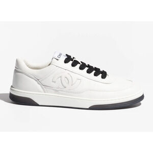 Chanel 24P White Black Leather CC Logo Flat Lace Up Runner Trainer Sneaker 41.5